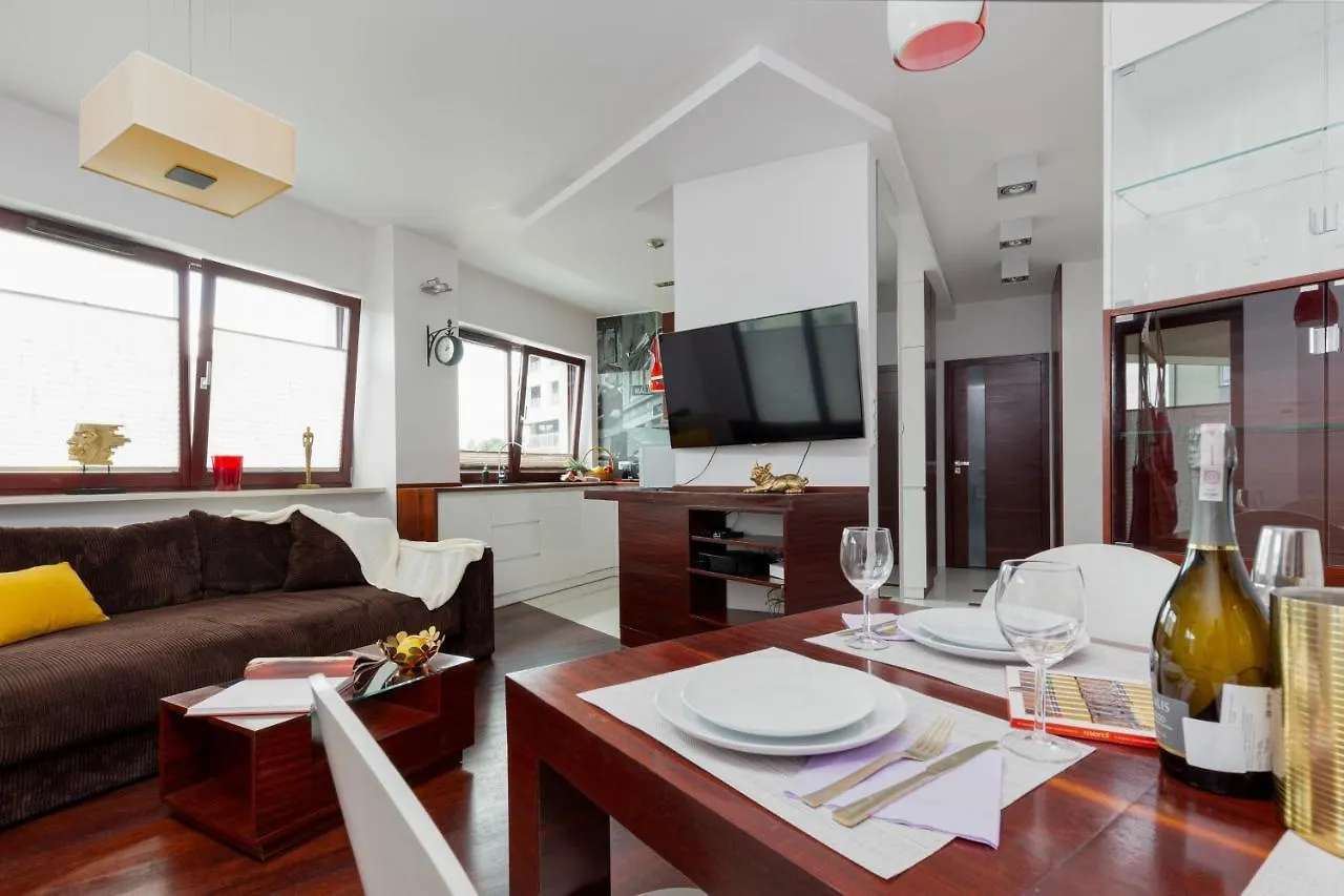 Apartment Spacious Suite With A Hammock And Terrace By Renters Prestige Warsaw Poland