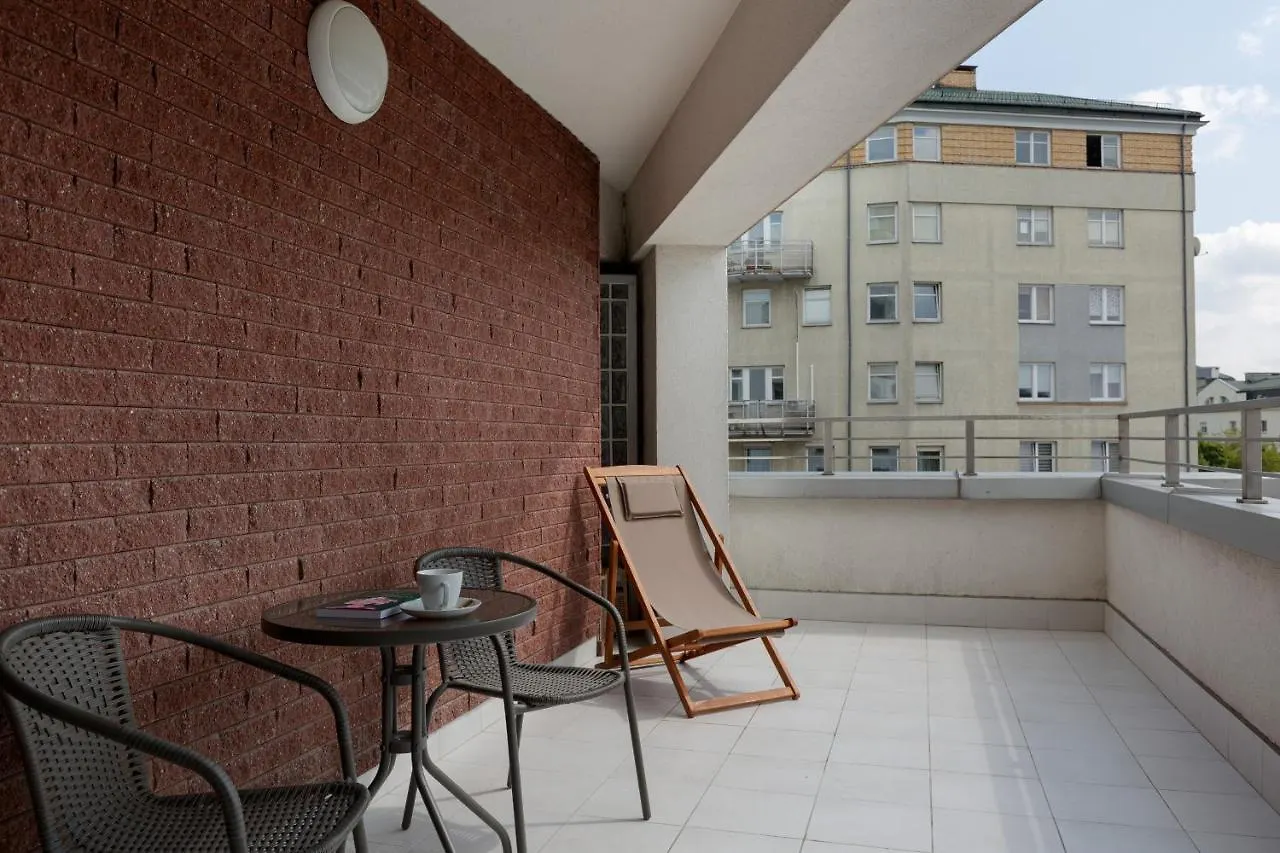 Spacious Suite With A Hammock And Terrace By Renters Prestige Warsaw Apartment